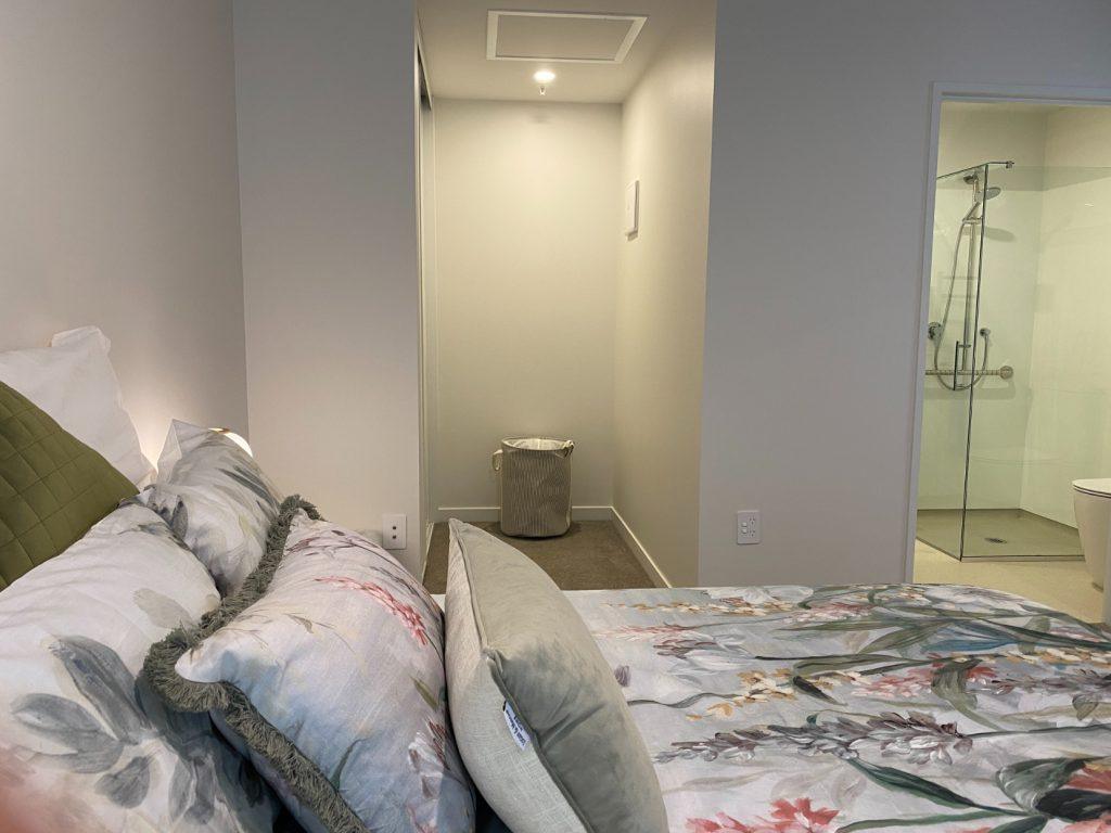 Bedroom Walk in Robe - Thorrington Village Apartment